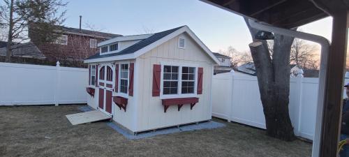 10-X-16-wood-Garden-transom-dormer-carriage-doors-classic-flower-boxes-shutters-2