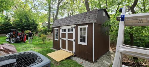 LISB-10x14-Gambrel-padre-brown-driftwood-transom-doors-4
