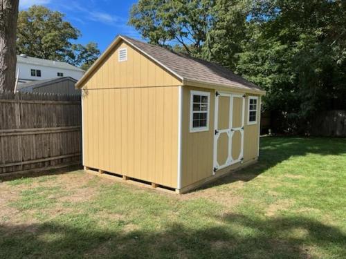 LISB-Centereach-10x14-Wood-cape-desert-sand-teak-roof
