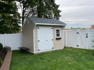 LISB-Old-Bethpage-quaker-tan-perfection-shakes-on-front-tan-dutchlap-slatestone-grey-2